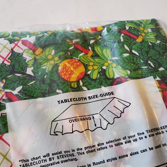 NEW VINTAGE Christmas Tablecloth Steven's Tastemaker Candy Canes And Garland - Picture 7 of 13